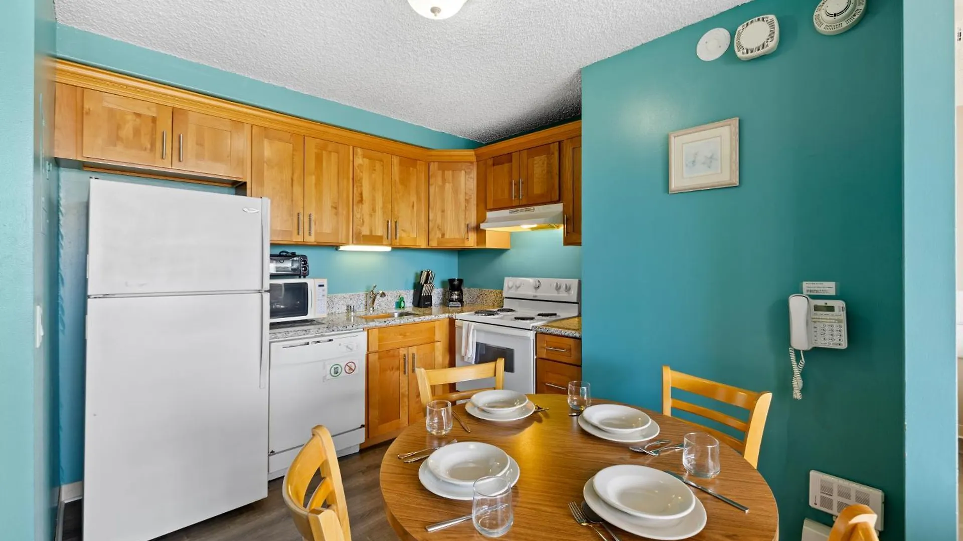Royal Kuhio 1710 - Spacious Studio With Stunning Ocean City Views In The Heart Of Waikiki! Honolulu