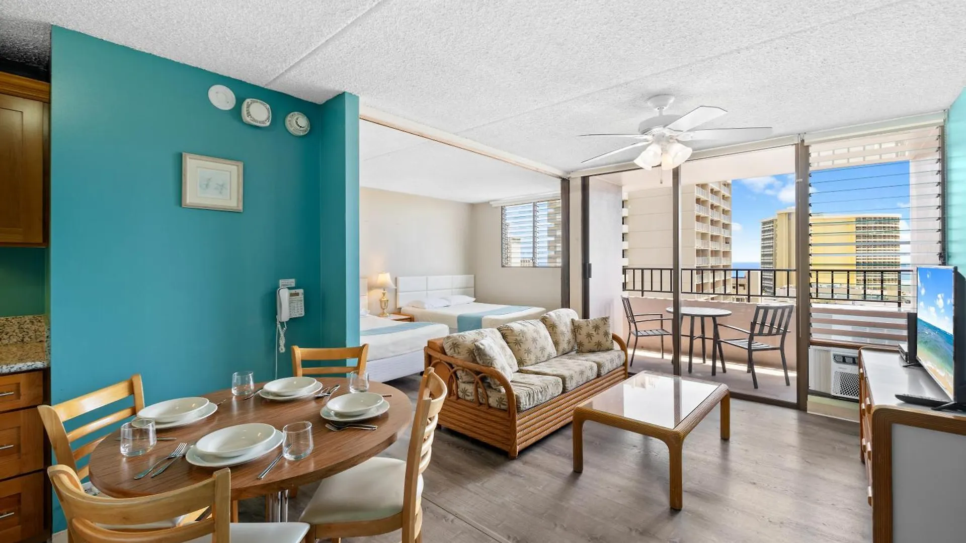 Royal Kuhio 1710 - Spacious Studio With Stunning Ocean City Views In The Heart Of Waikiki! Honolulu Hébergement de vacances